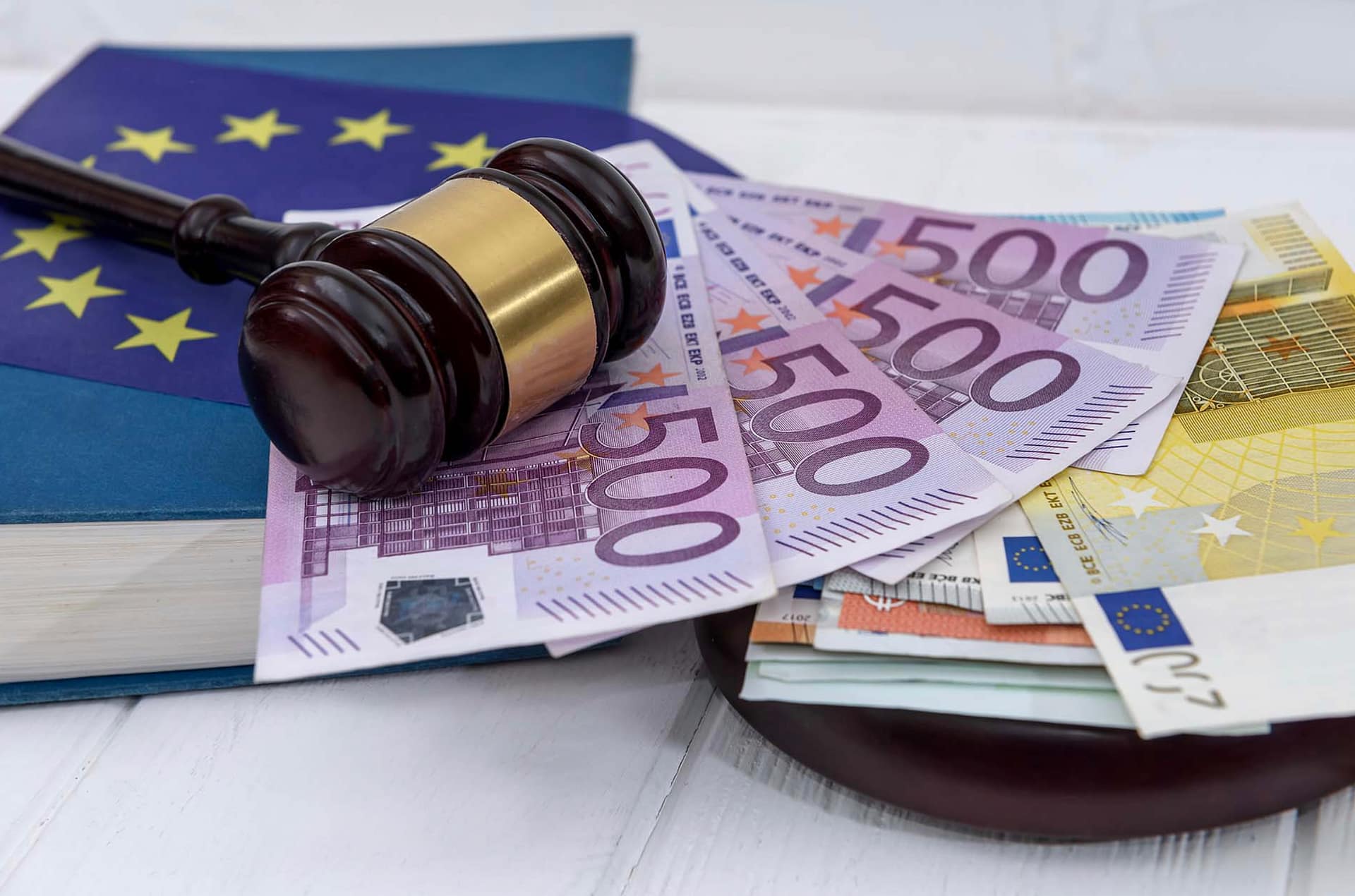 A10B1B7E-5BA3-428D-8CCB-827FC3CD20C7 Gemeente Zaanstad en haar oorlog tegen een kritische oppositiepartij: de slag om de verkiezingsborden